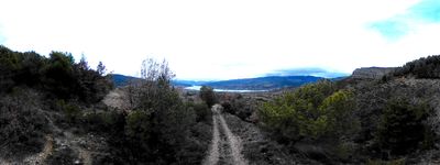 Per L Esquerra Arriba El Sender de Sant Joanet