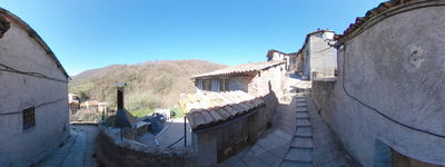 16: 04-22-c_20___les_esglesies